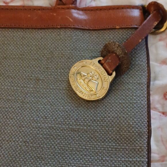 BRAHMIN  - Picture 2 of 6